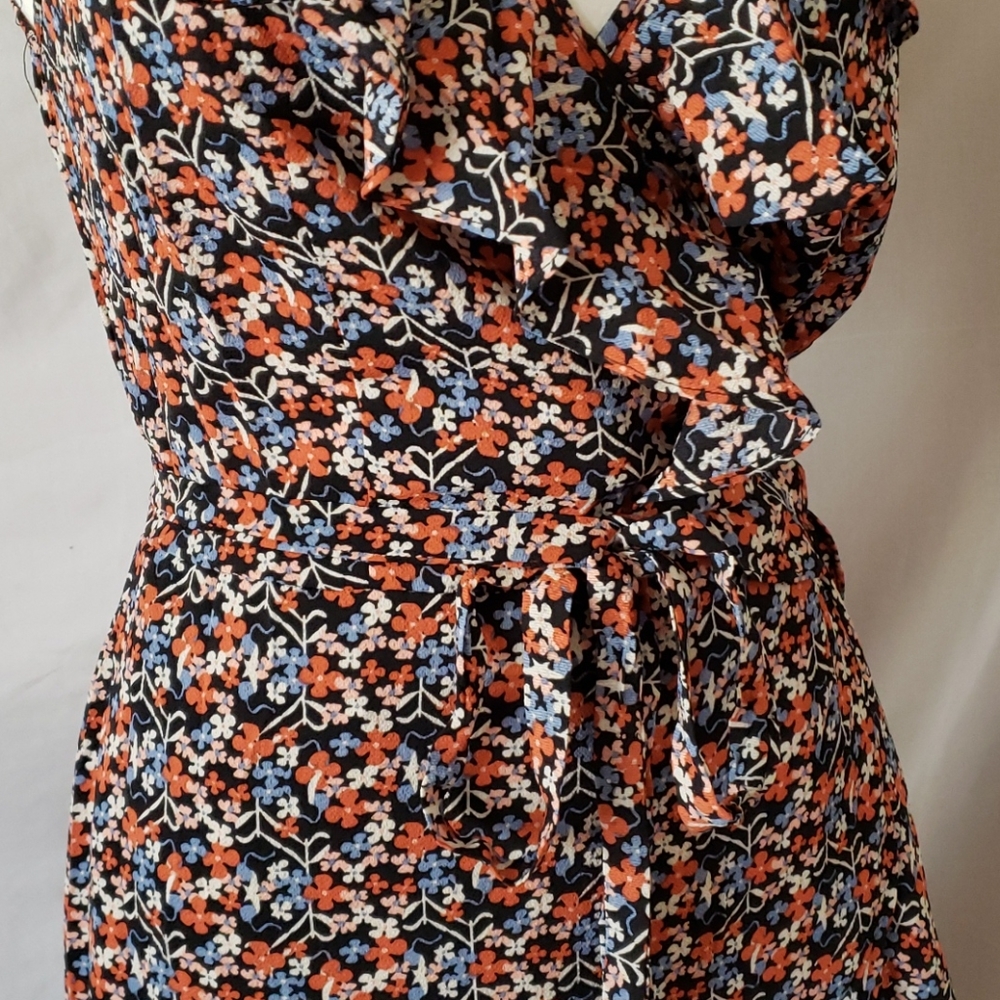 Max Studio Patterned Ruffle Wrap Midi Dress - Picture 4 of 12